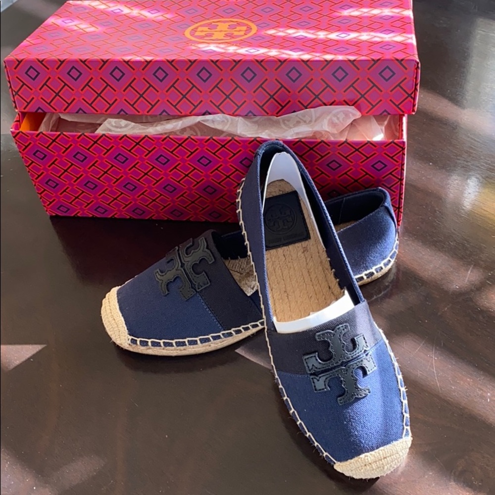 Tory Burch flat shoe